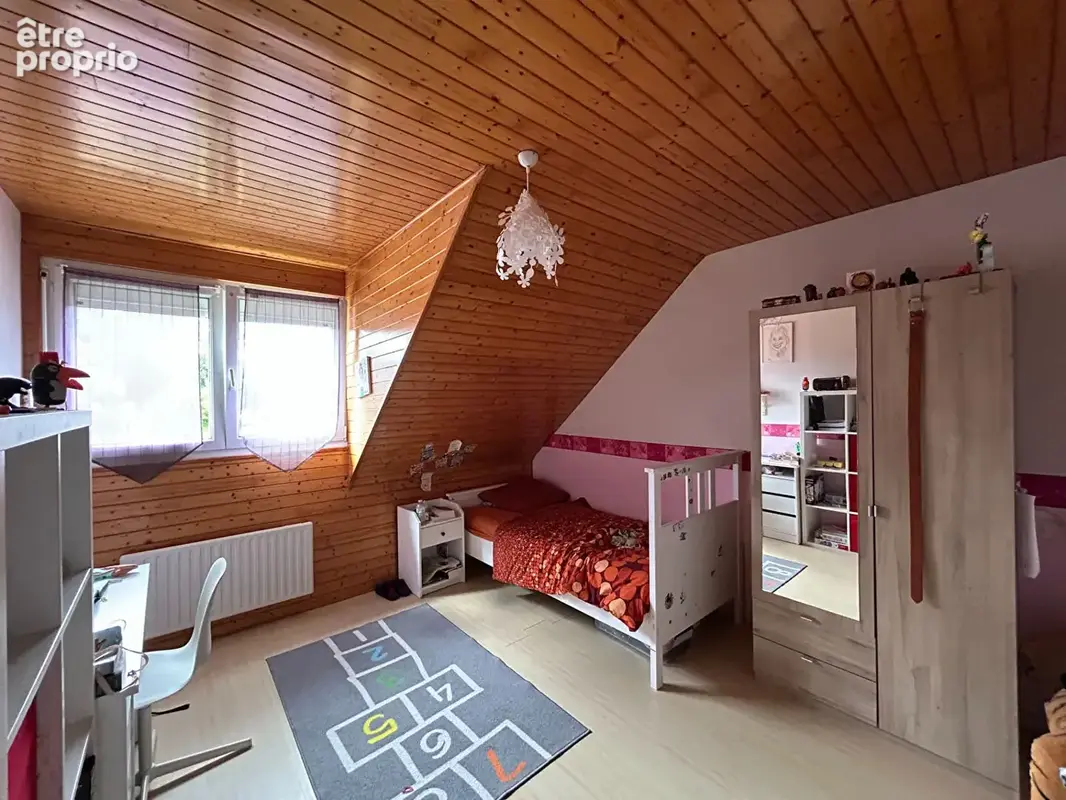 Maison 6 pièces - terrain de 405 m2 - GUILERS - photo 7