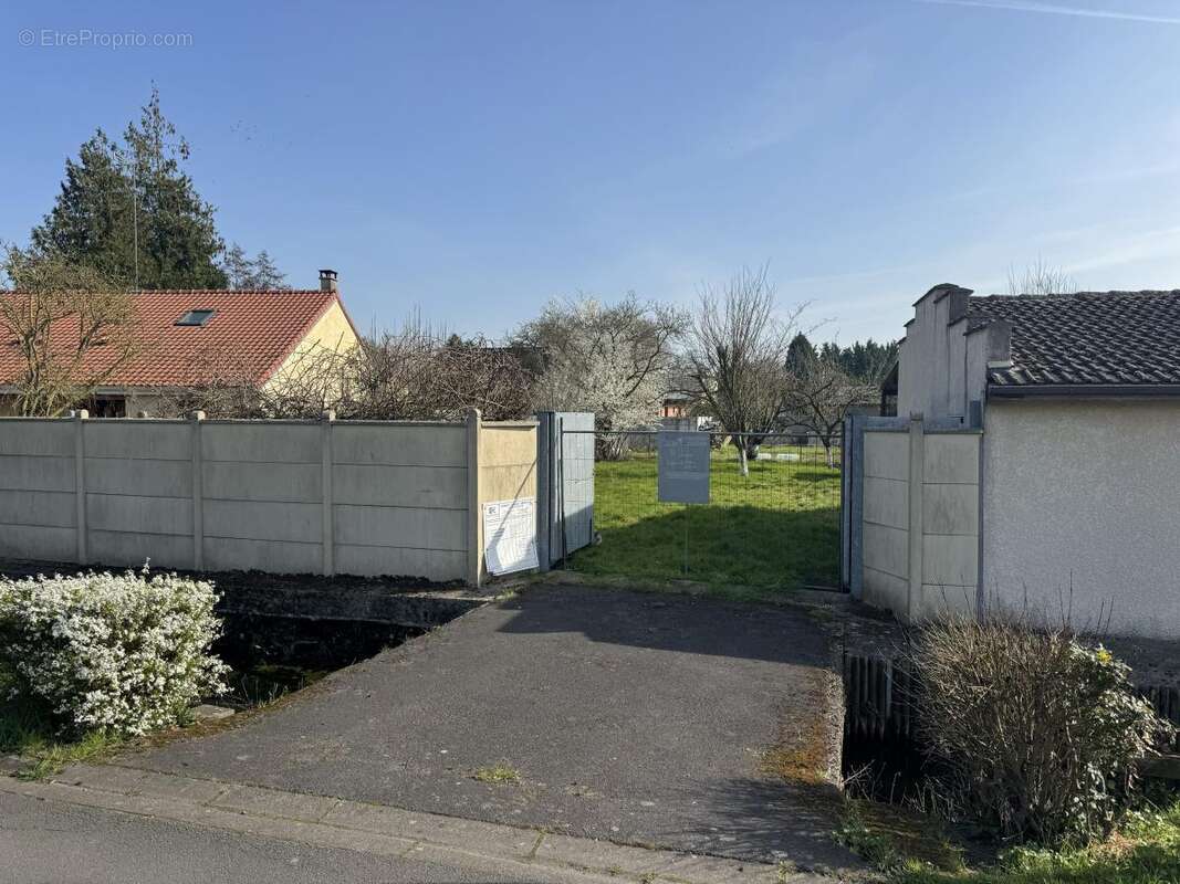 Terrain 710 m² à Cambrai  - photo 5