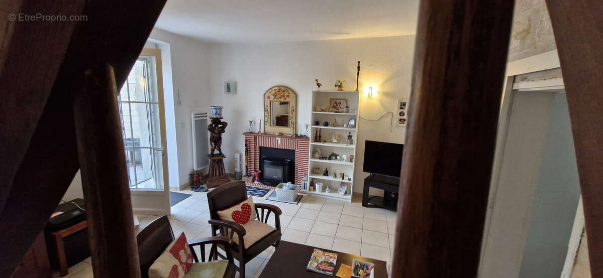 Maison à MORTAGNE-SUR-GIRONDE