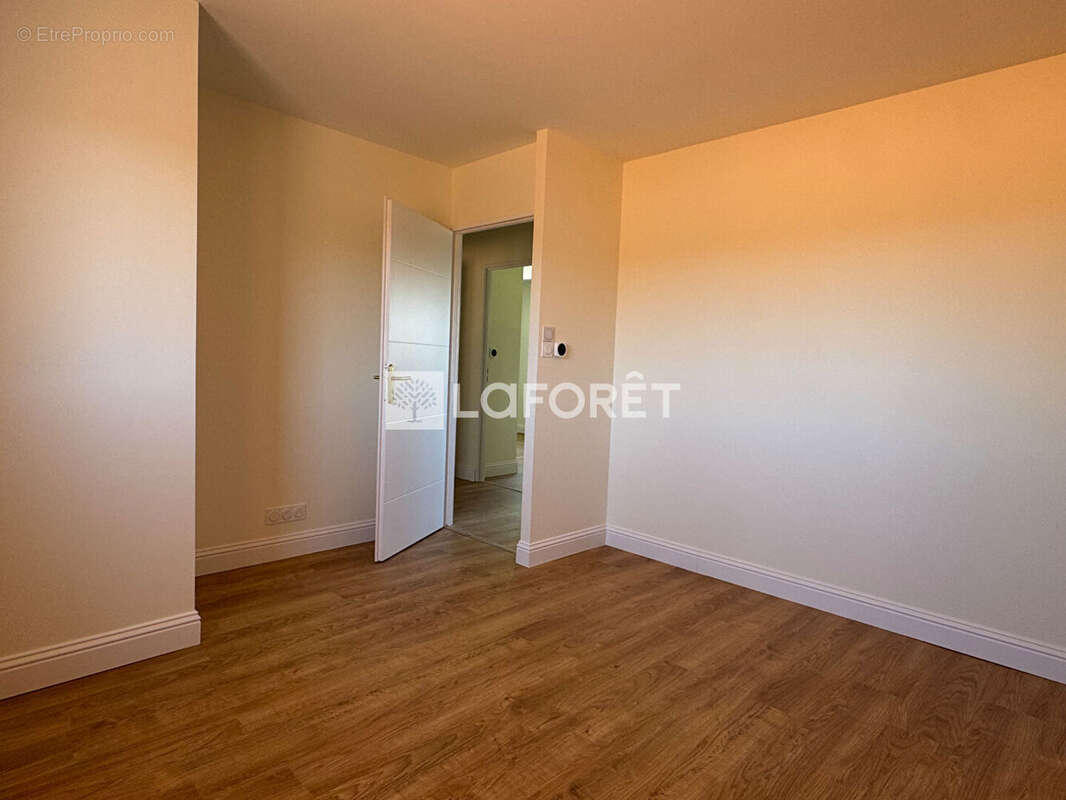 A vendre Maison Eysines 6pièce(s) 150 m² avec son annexe de 40 m² - photo 12