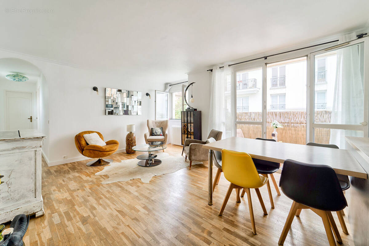 Appartement à COLOMBES