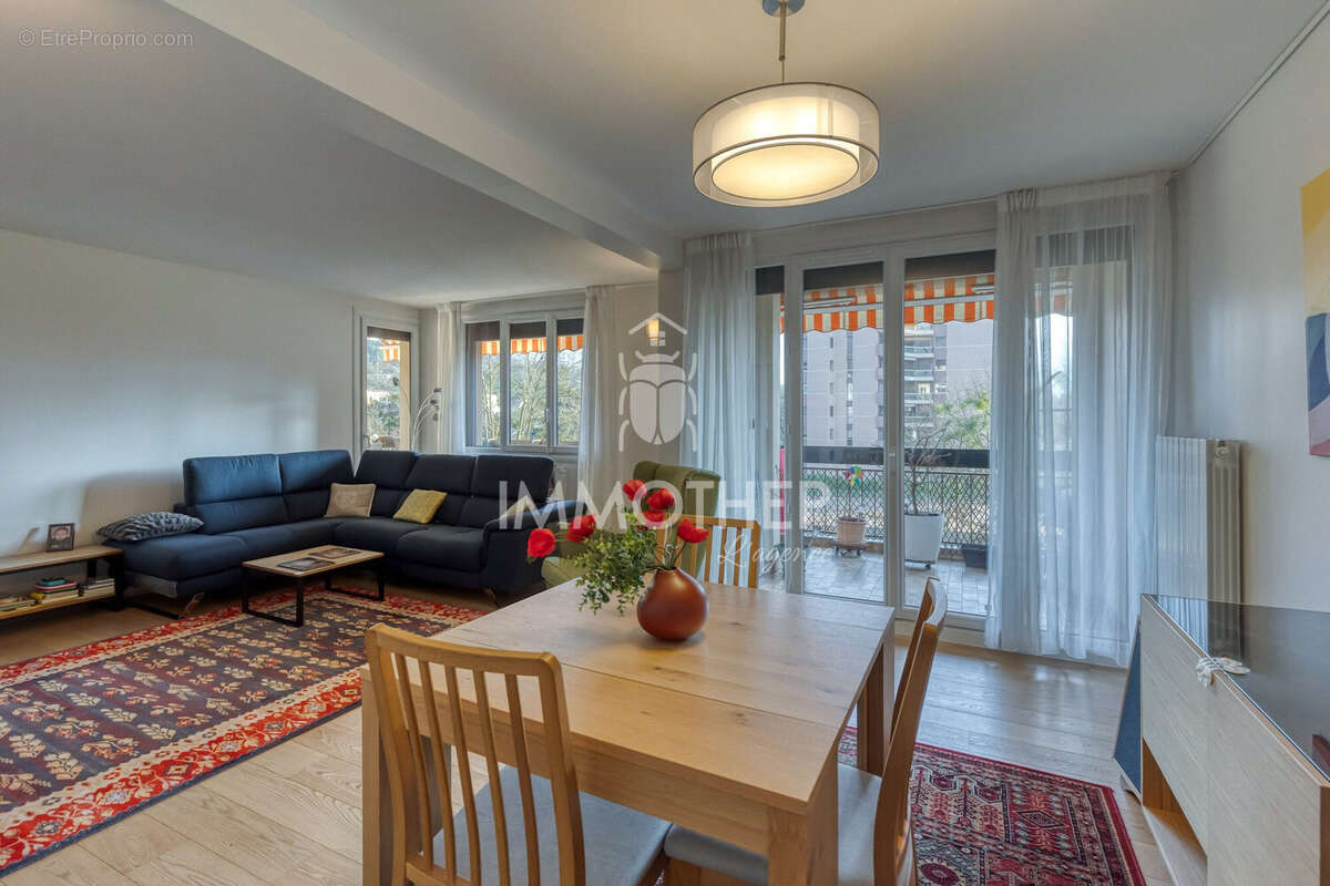 Appartement à MEYLAN