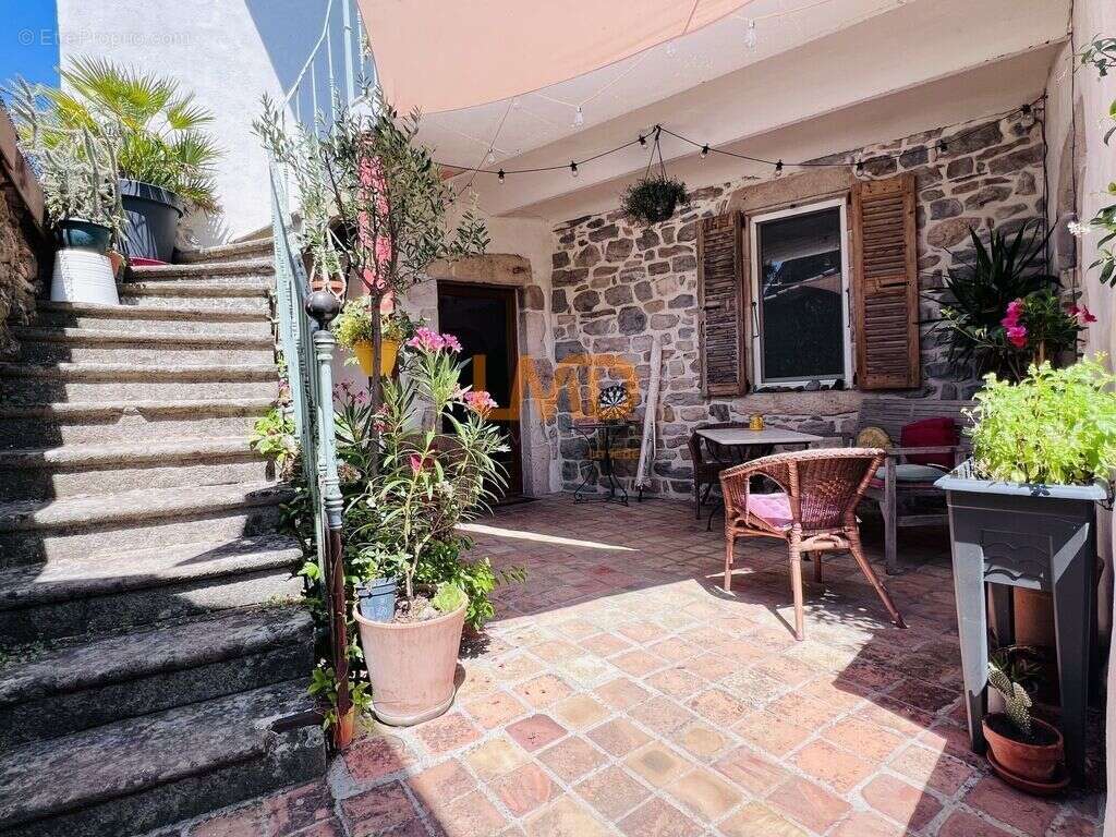 Ardèche SUD: Charmante maison de village en pierre avec terrasse - photo 3