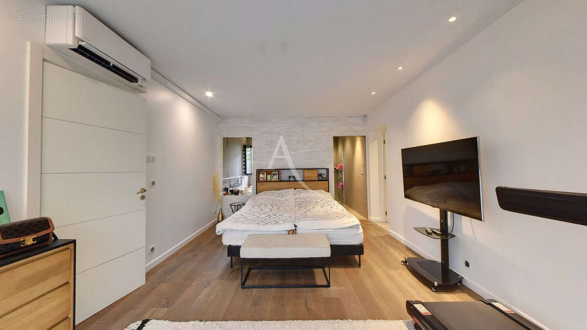 Maison à BRY-SUR-MARNE