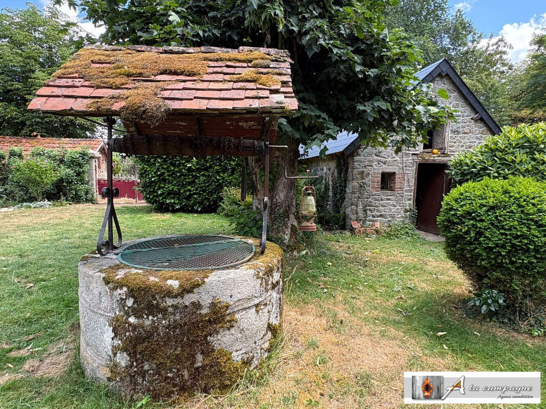 Maison 244 m² à Saint-Maurice-Pres-Pionsat  - photo 4