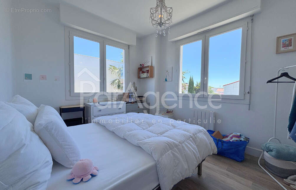 Maison   Deux appartements   Foncillon Royan - photo 9