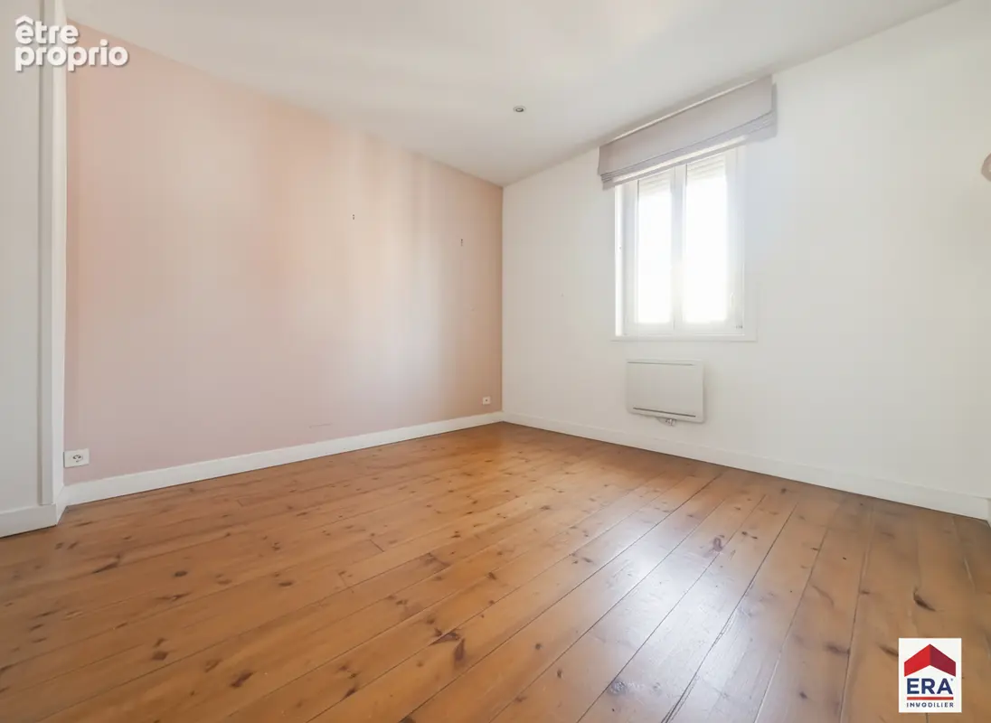 Maison de 140 m² - 5 Pièces - Quesnoy-sur-Deûle - Centre ville - photo 5