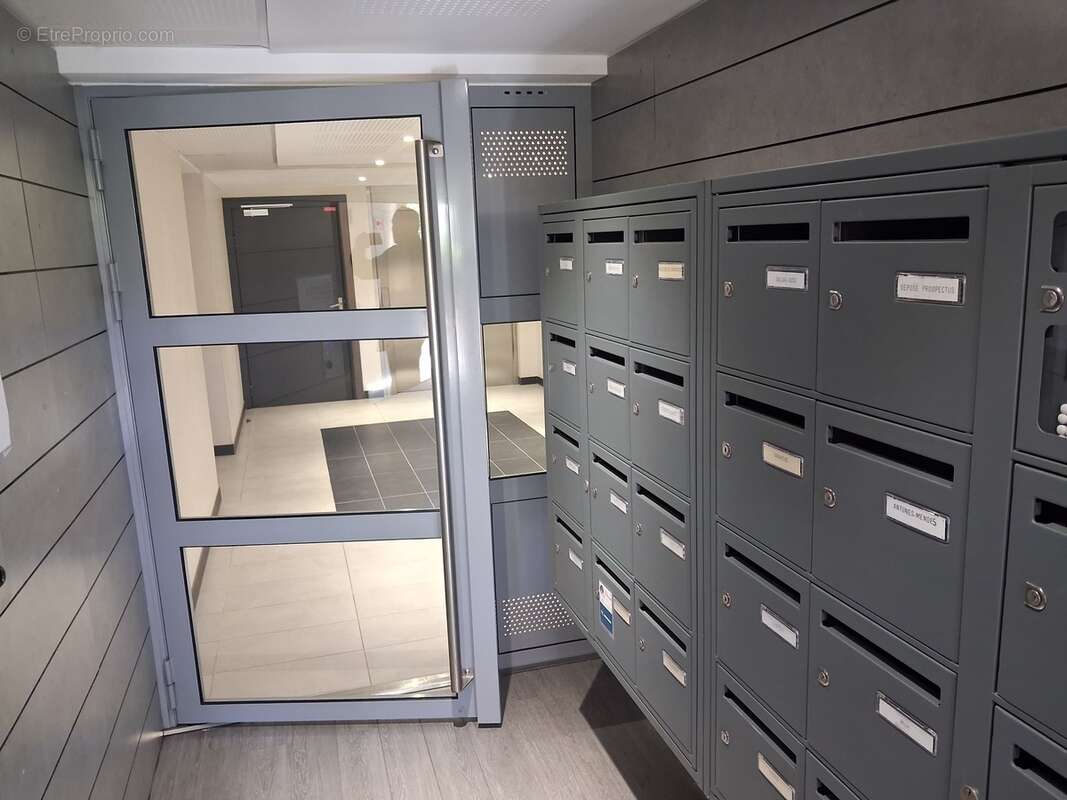 Appartement à SIX-FOURS-LES-PLAGES