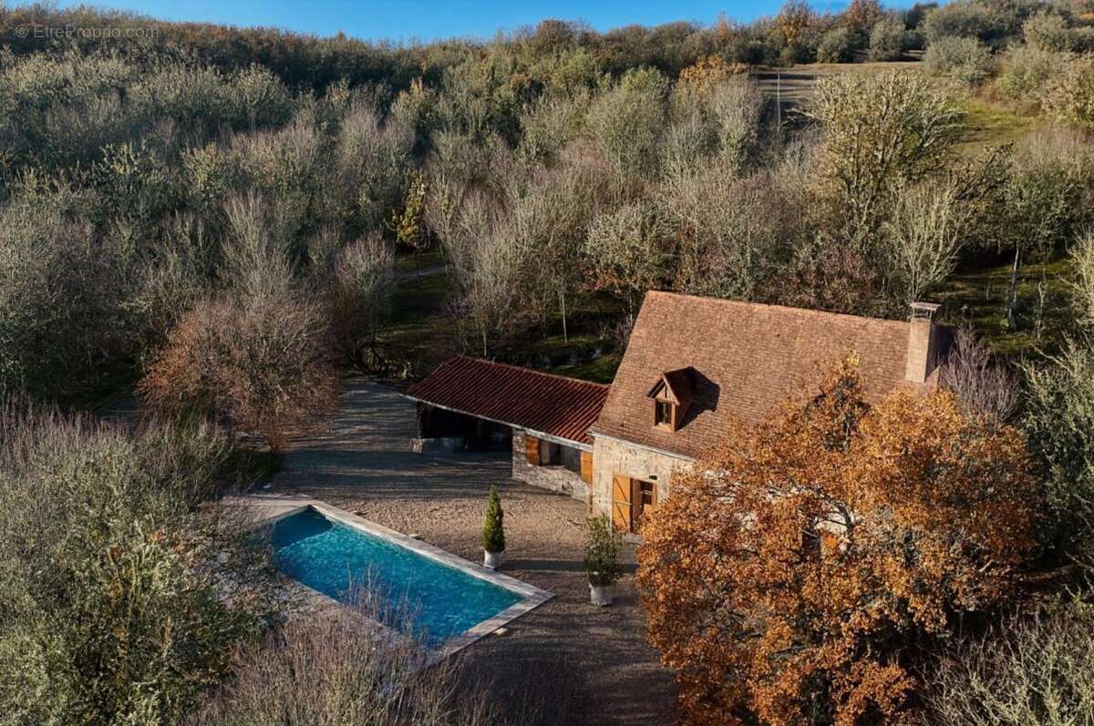 Maison à SAULIAC-SUR-CELE