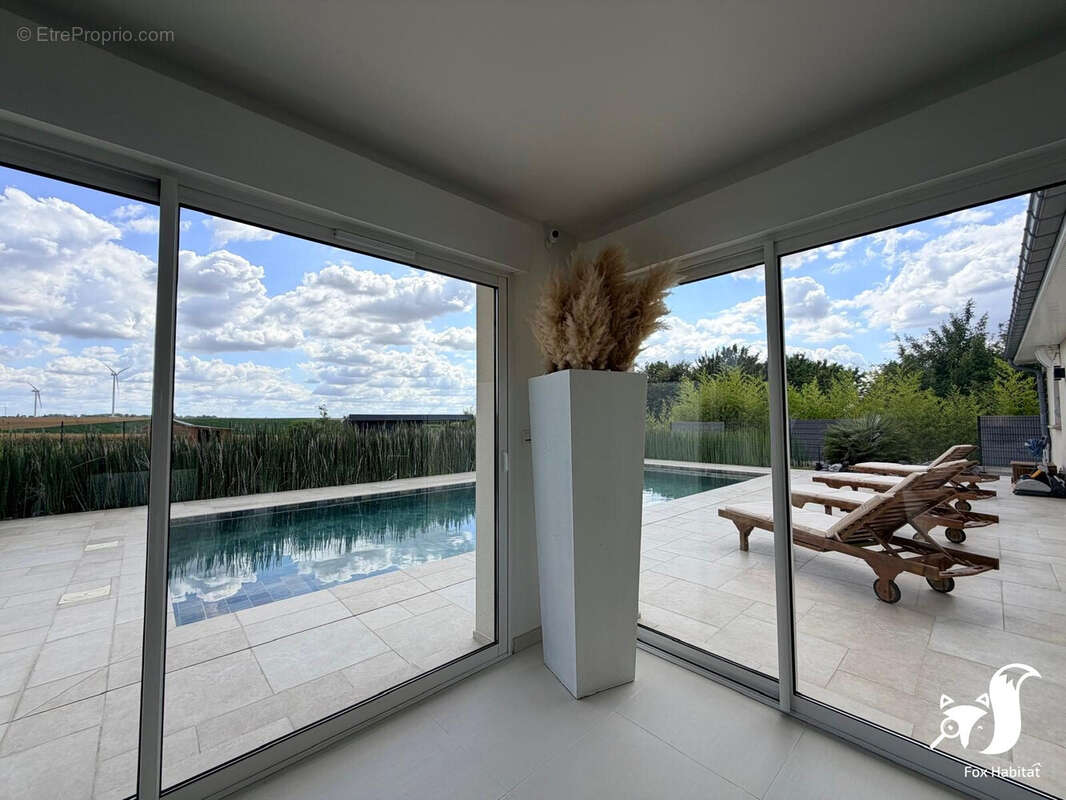 Maison 165 m² à Avesnes-Les-Aubert  - photo 5