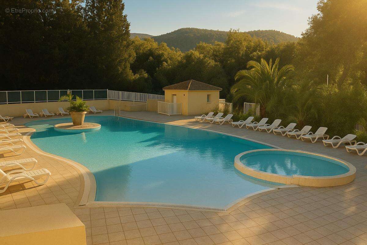 Maison à SOLLIES-TOUCAS