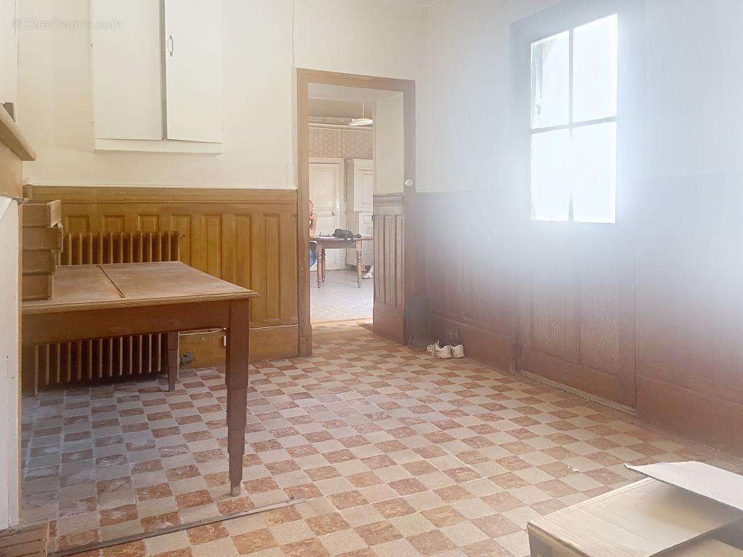 Maison 190 m² à Neuvy-Saint-Sepulchre  - photo 7