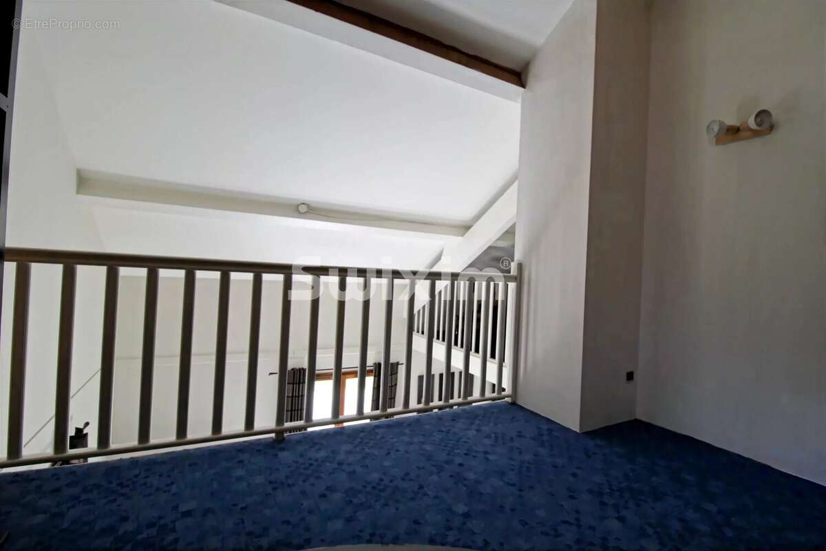 Maison familiale avec terrain de 1 500 m²,  fort potentiel d'aménagement - photo 7