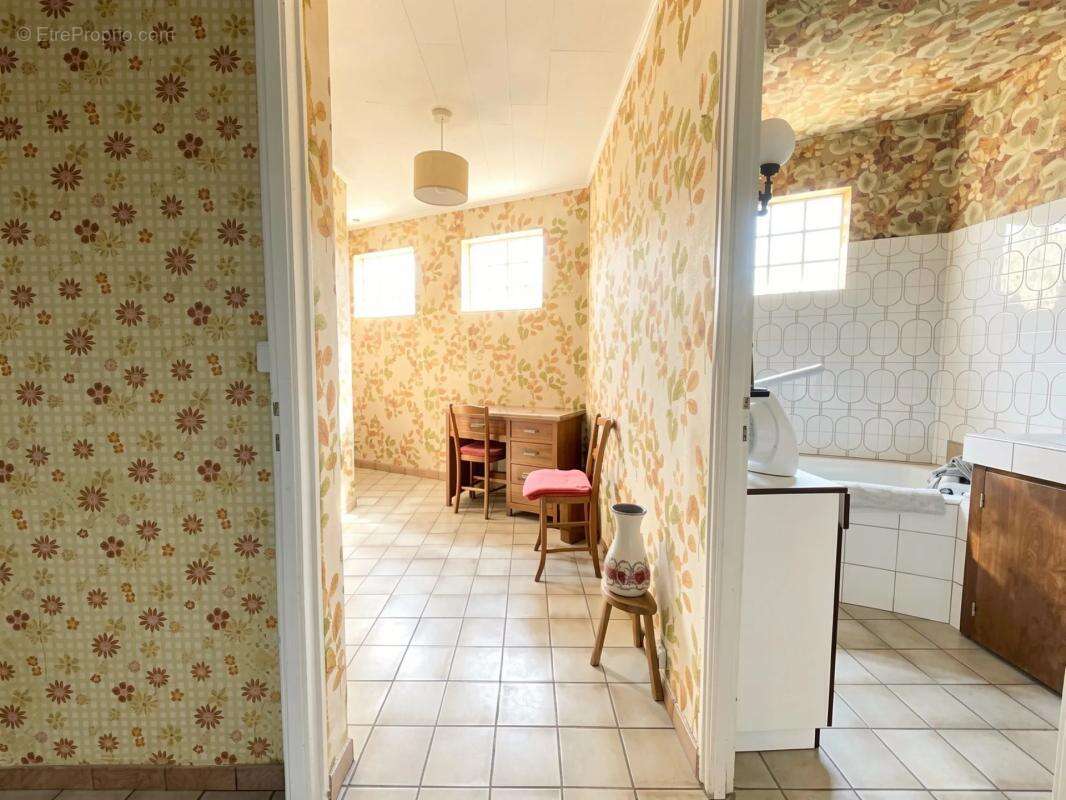 Maison à LES BROUZILS