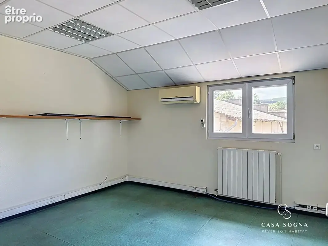 Local d'activité/industriel - 1000 m² - Saint-Étienne-des-Oullières - photo 10