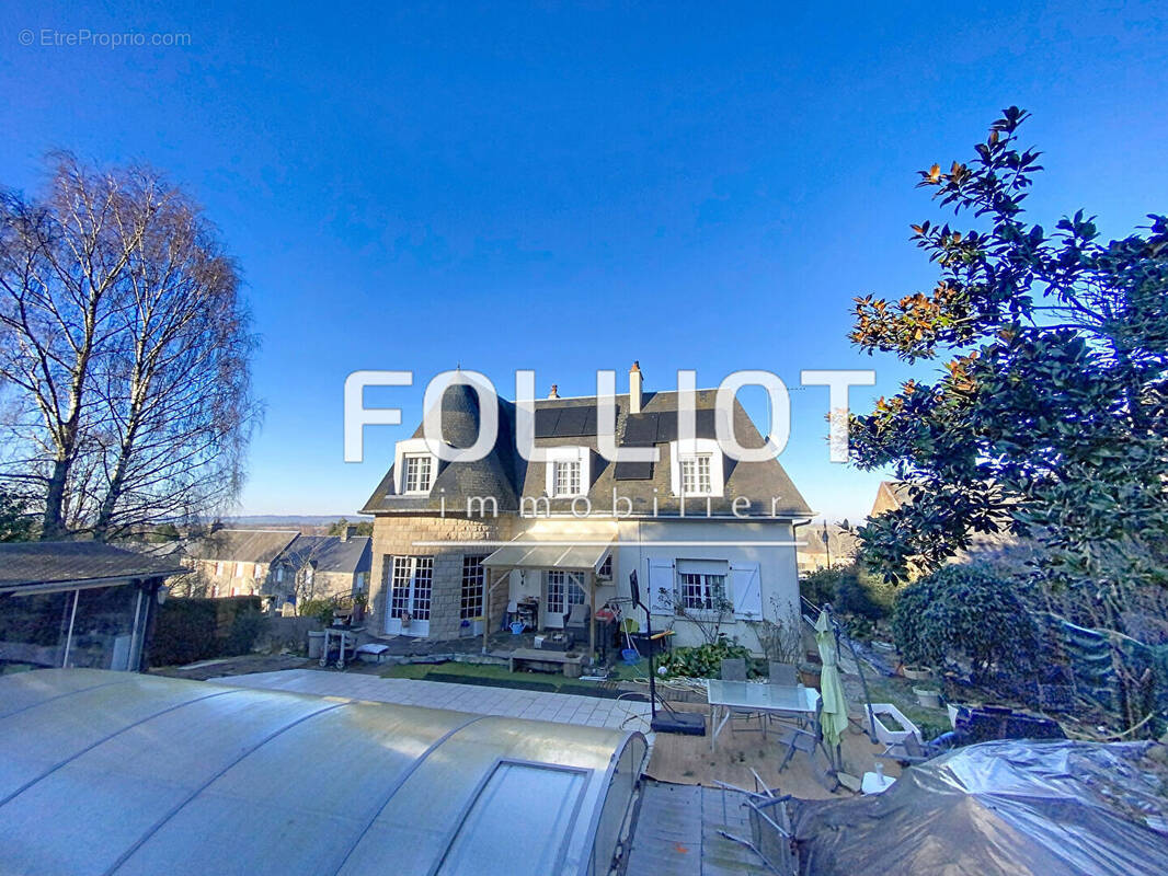 Maison à SAINT-SEVER-CALVADOS