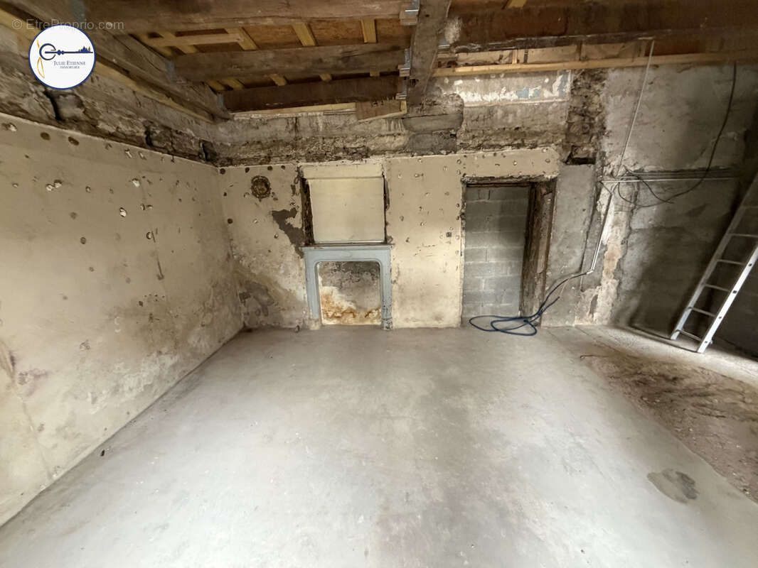 Appartement à THAON-LES-VOSGES