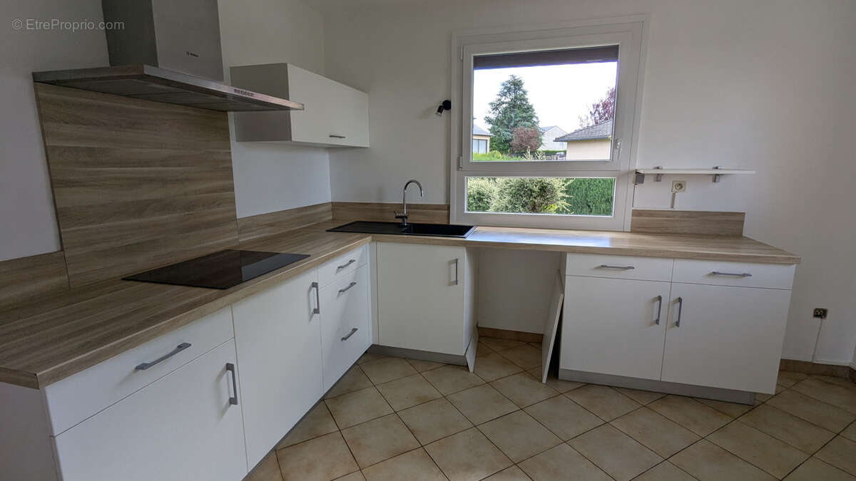 Maison à BARAQUEVILLE