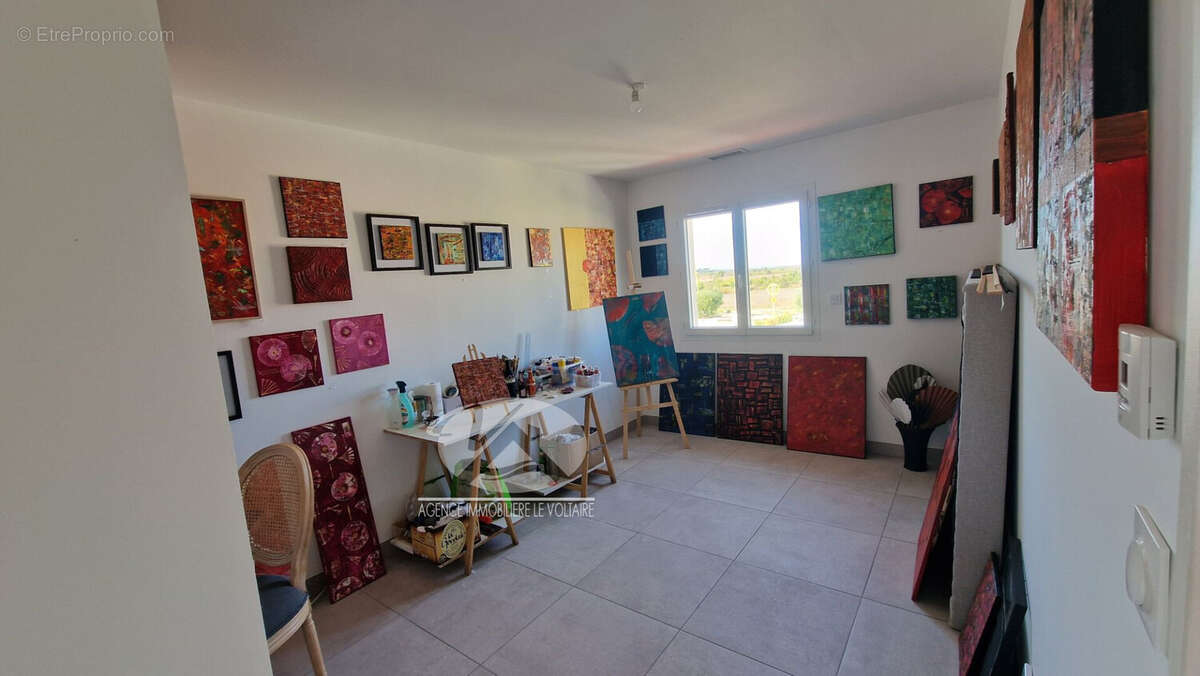 Maison à NISSAN-LEZ-ENSERUNE