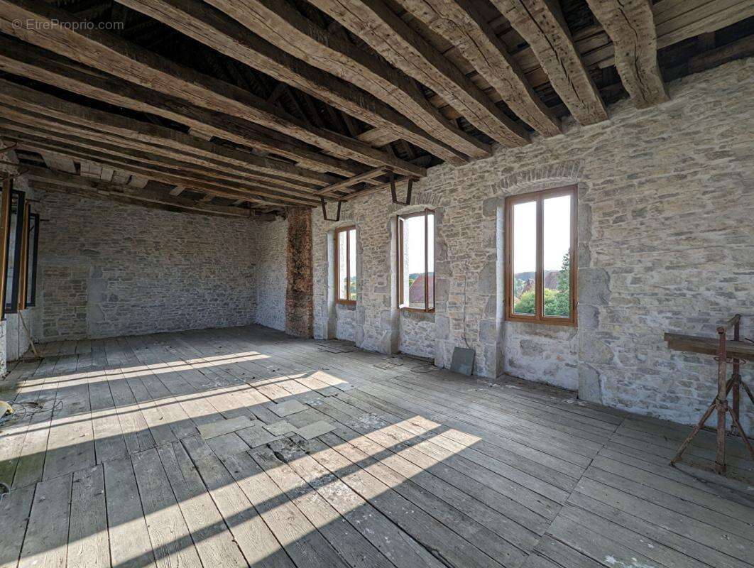 Maison à BOUHANS-LES-MONTBOZON