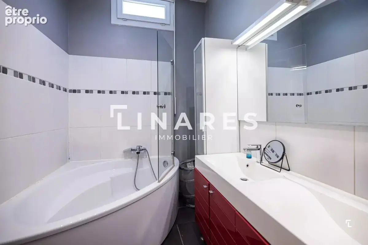 DOUCEUR MARSEILLAISE - Villa Plain Pied T5 de 130 m2 - Terrain 333m2 - Garage - Jardin - 13012 - photo 12