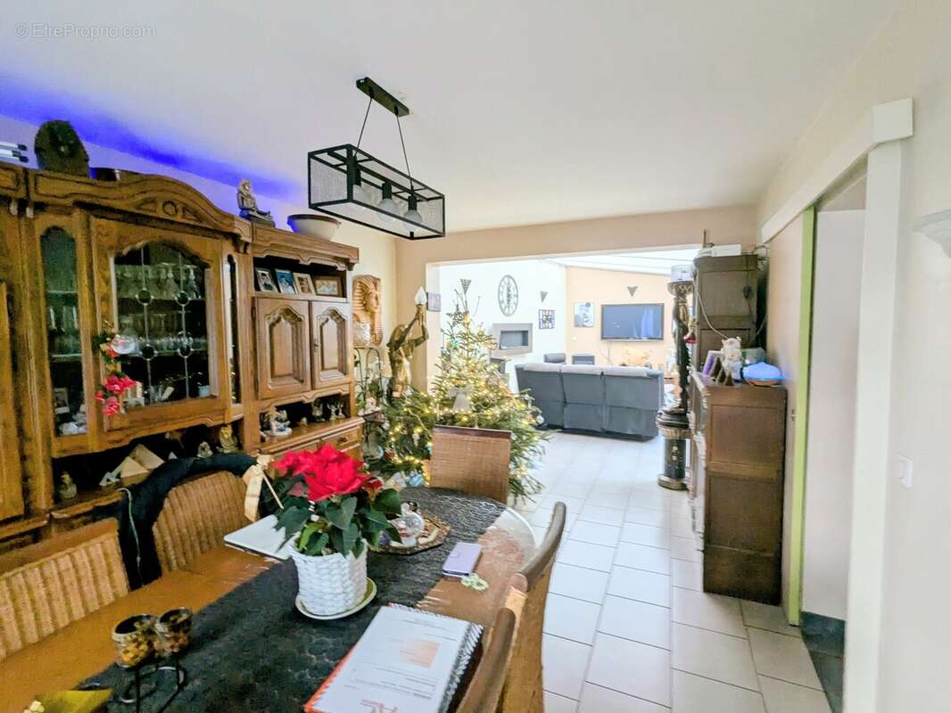 n°1 - Maison à LONG