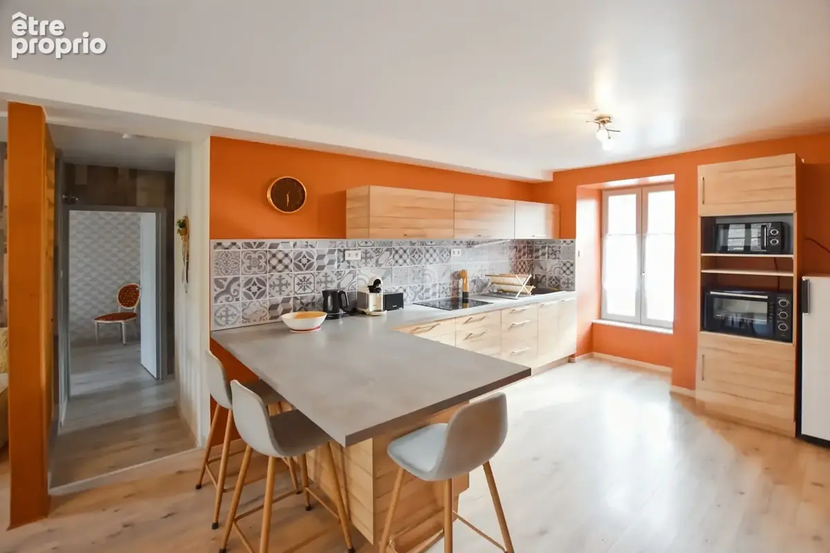 Propriété rénovée de 324 m² avec terrain à COUCHES (71) - photo 12