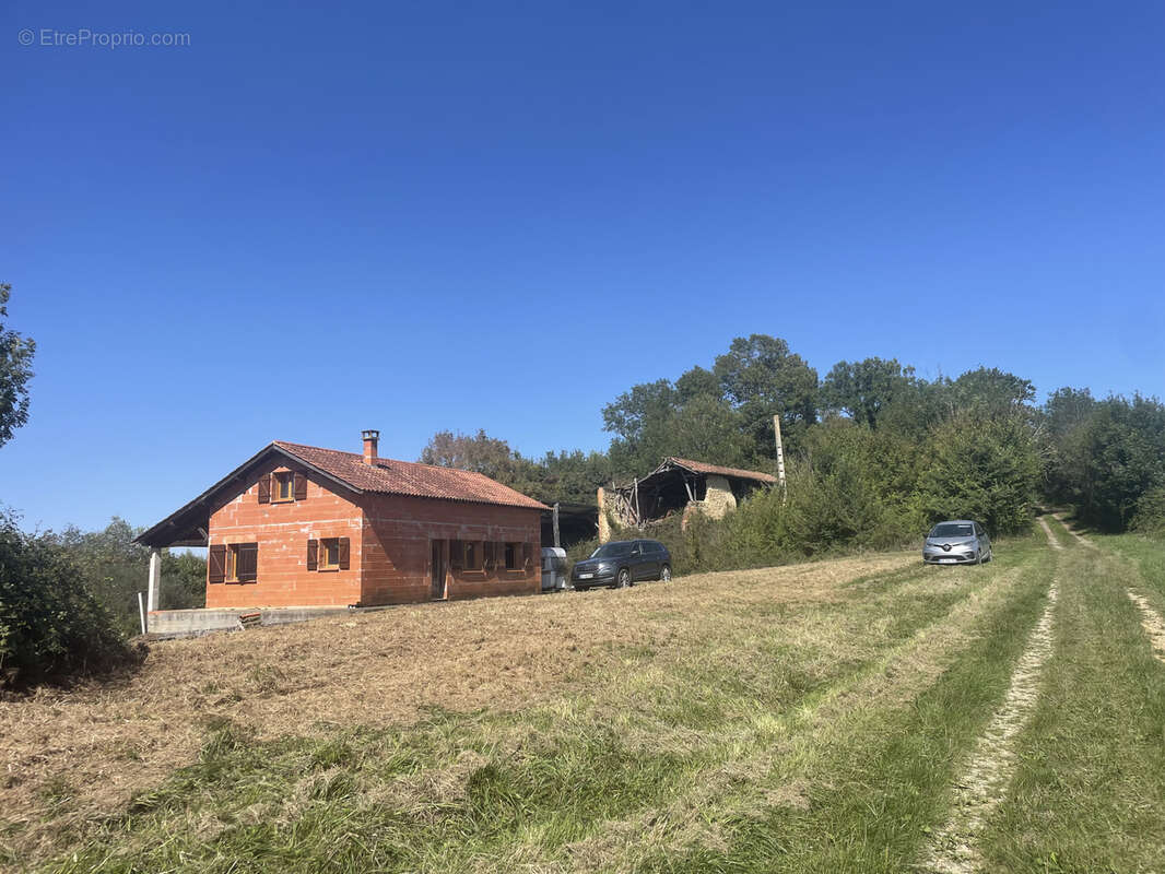 Maison à MAZEROLLES