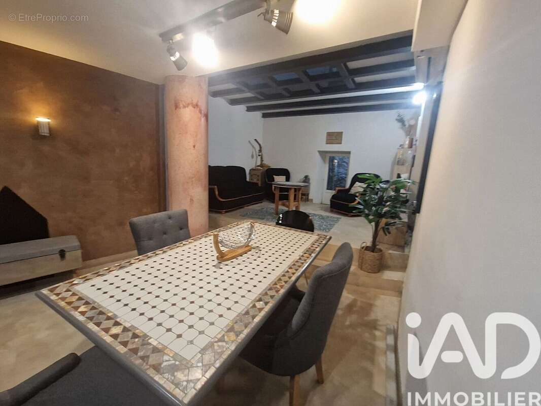 Photo 5 - Maison à ROQUEMAURE