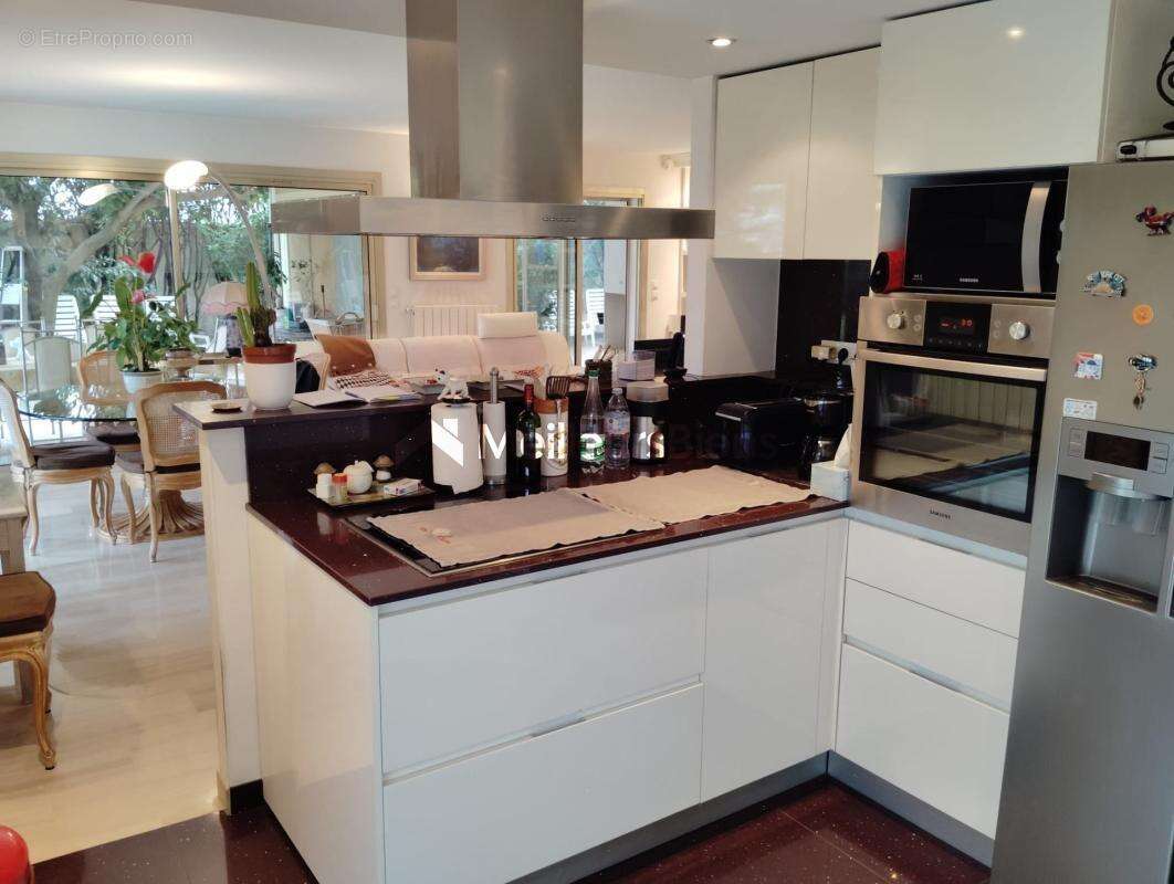 Appartement à LE CANNET