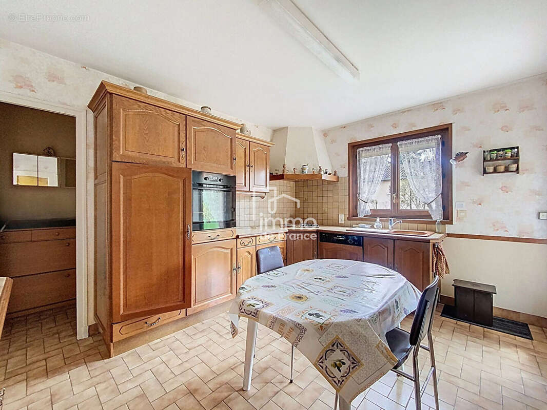 Maison à VILLARS-LES-DOMBES