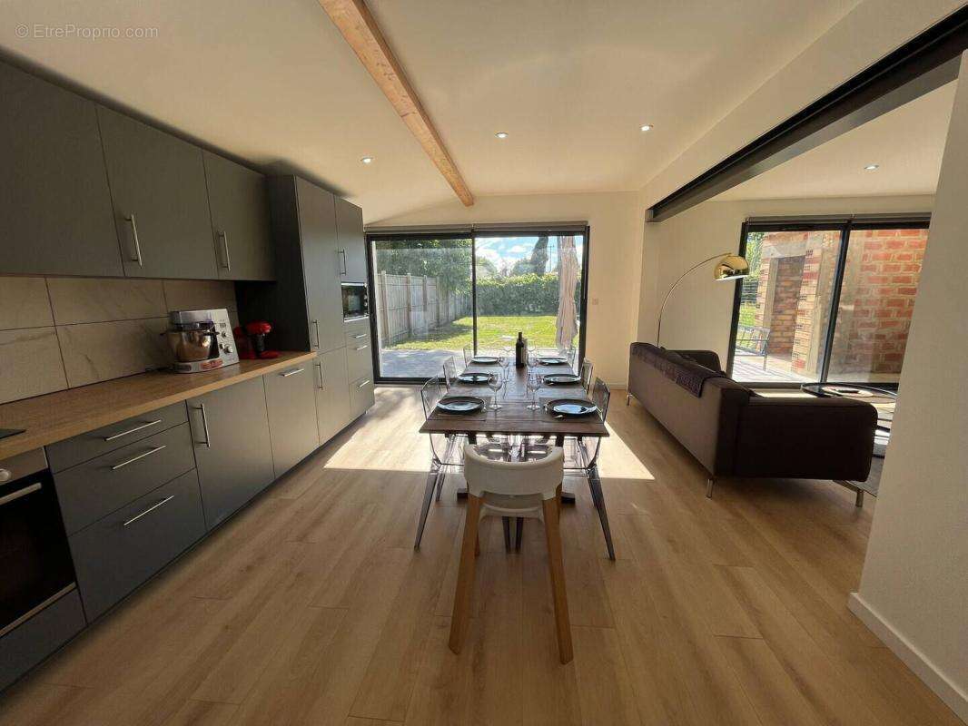 Maison à SAINTE-HELENE