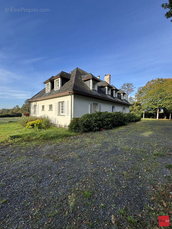 Maison à MARTIGNE-SUR-MAYENNE