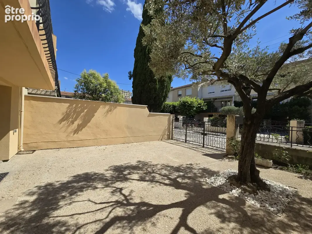Le pontet   maison 102 m2   3 chambres   garage 26 m2   forage   climatisation - photo 2