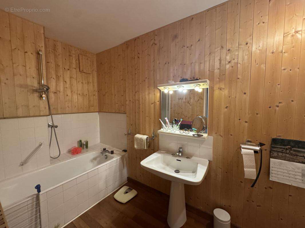 Angers place du lycee - t4 dans residence de standing - photo 8
