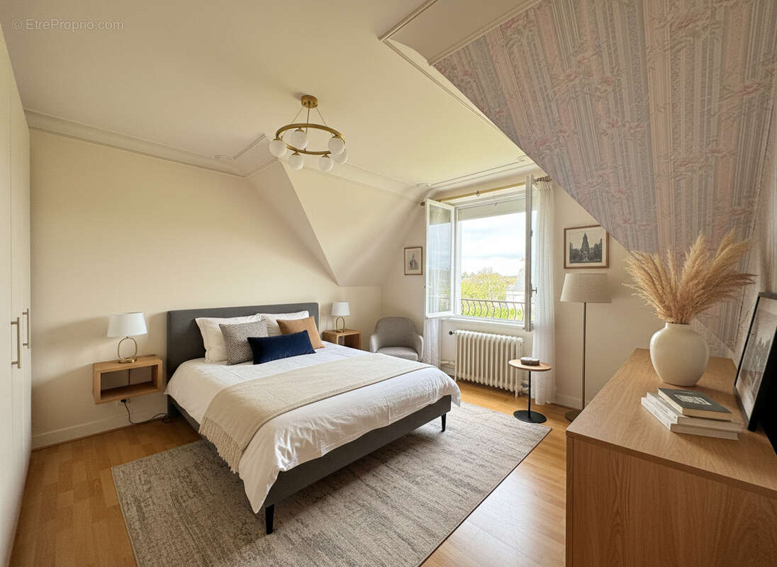 Maison à SAINT-THONAN