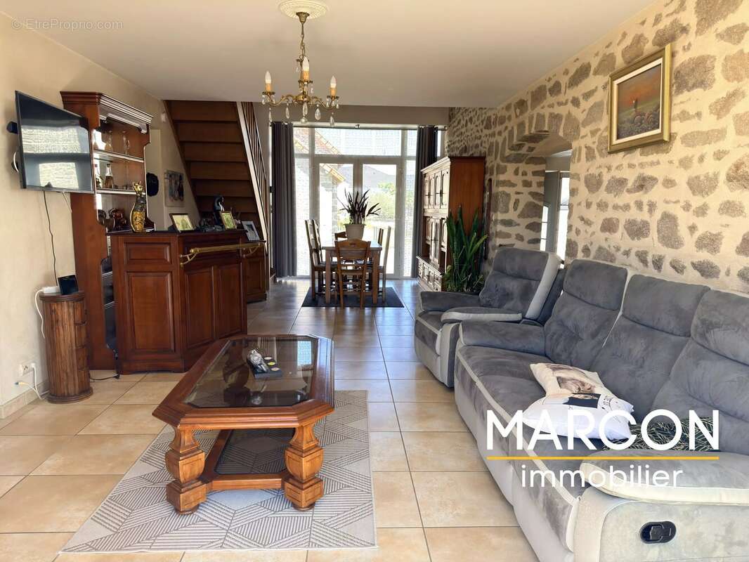 Maison 218 m² à Gueret  - photo 8