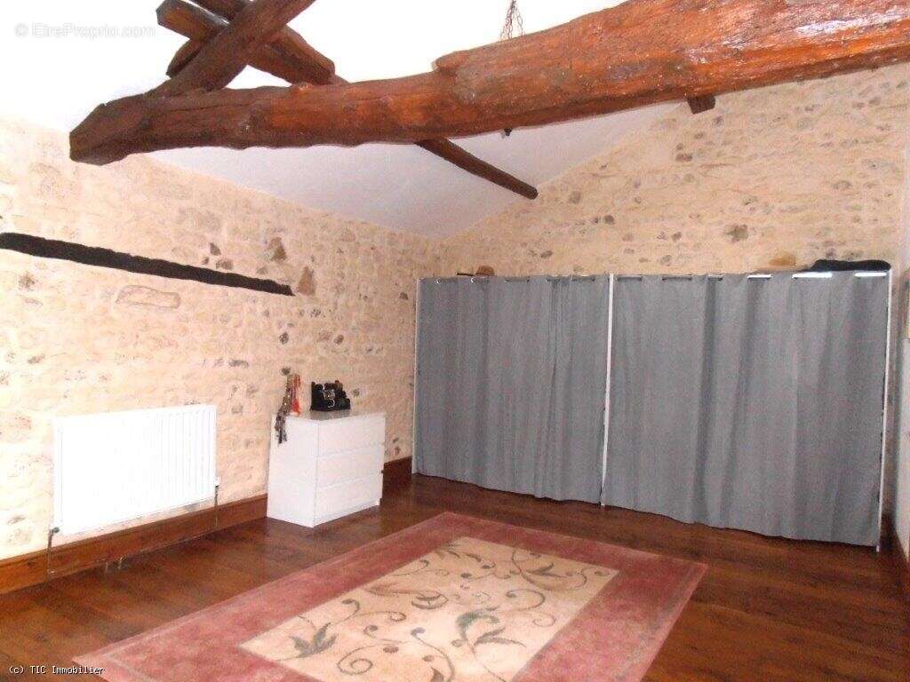 Maison à SAUZE-VAUSSAIS