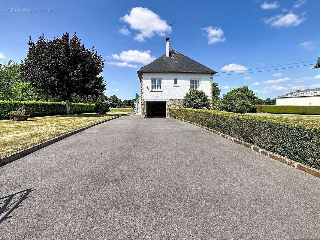 Maison Grandparigny  (50540), 4 pièce(s), sous-sol, plain-pied, terrain, - photo 13