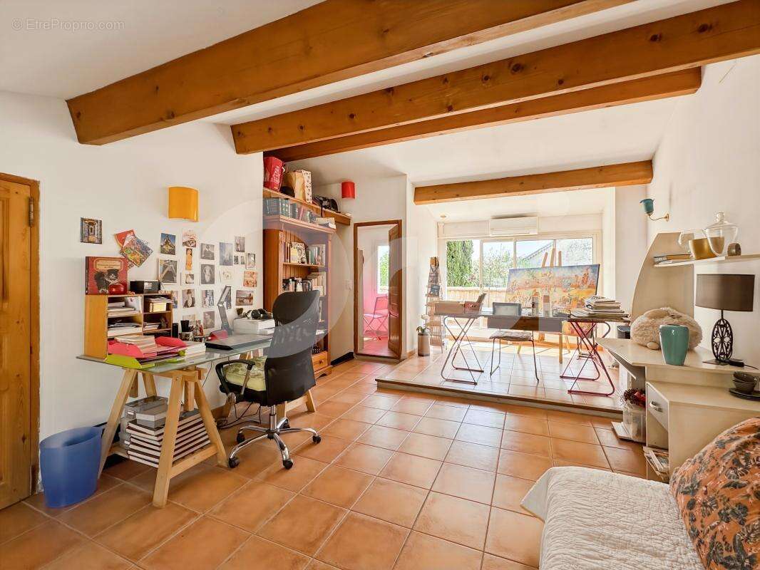 Maison à LA CRAU