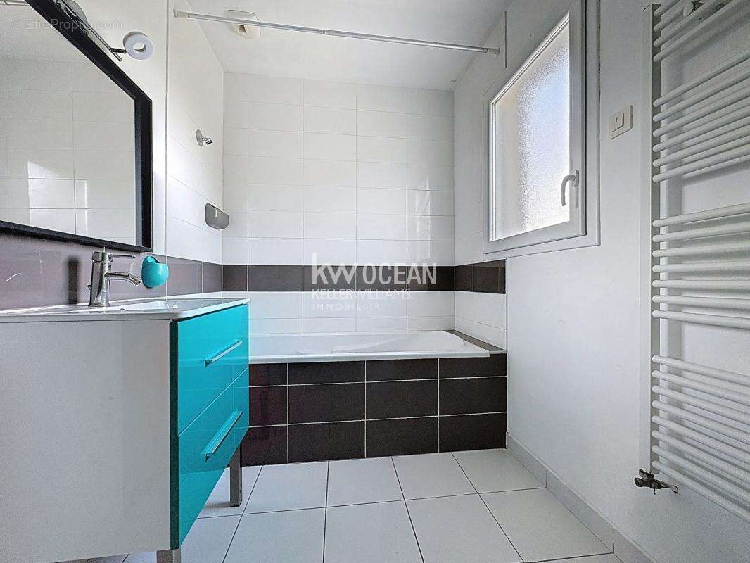 Maison à LE RELECQ-KERHUON