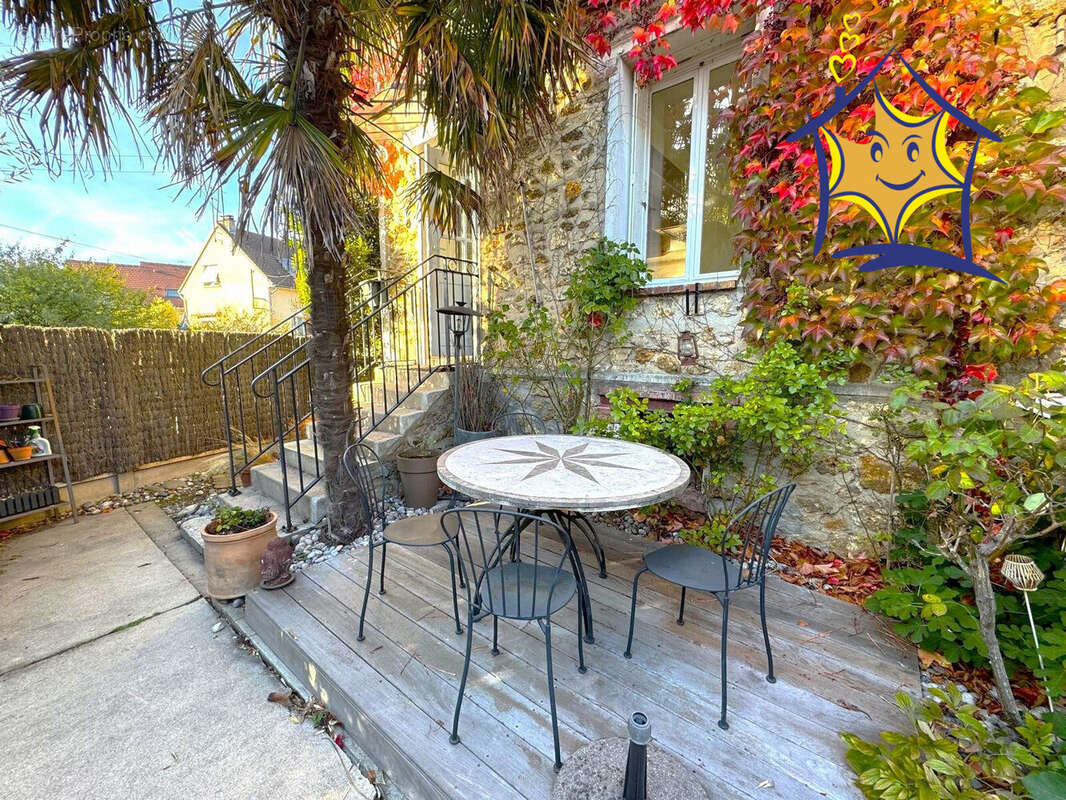 Maison à VIRY-CHATILLON