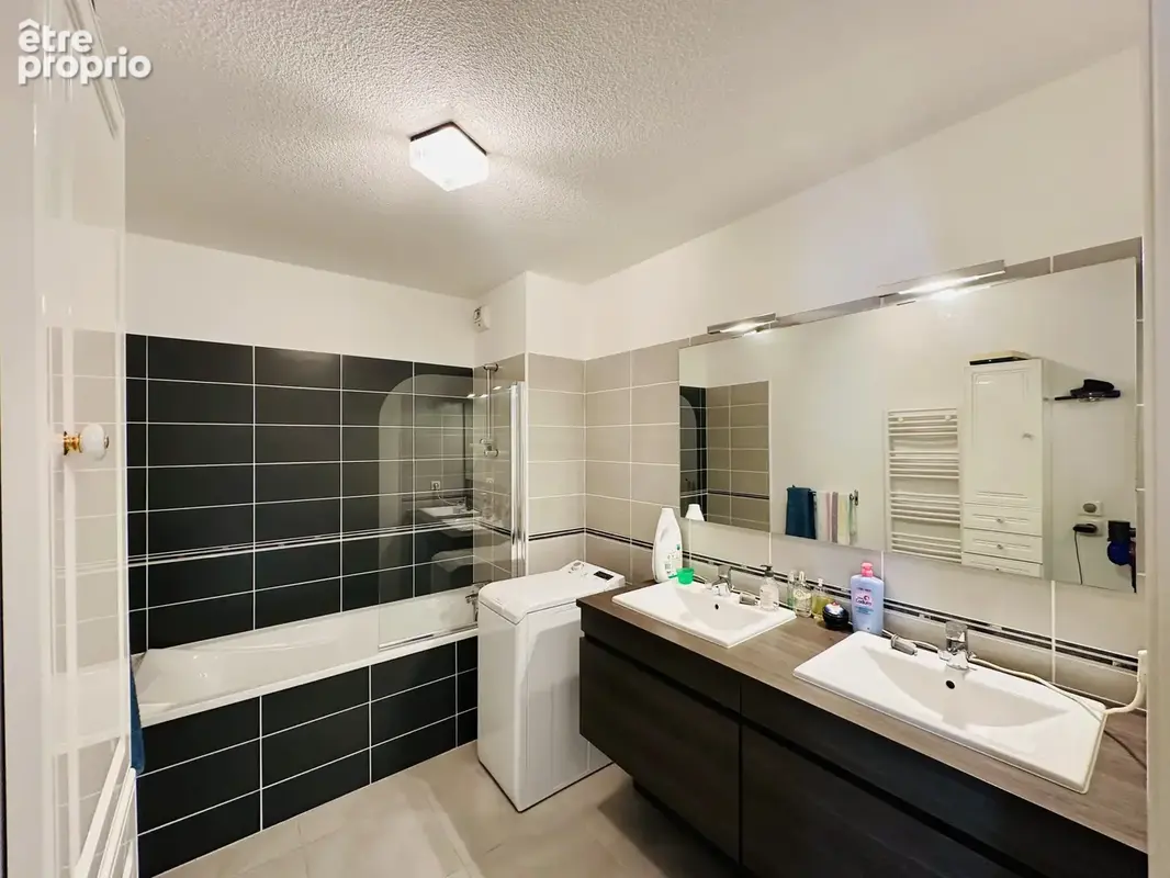 Appartement lattes - superbe t4 de 85m2, terrasse triple expo 20m2 , 2 garages, residence de haut standing - photo 4
