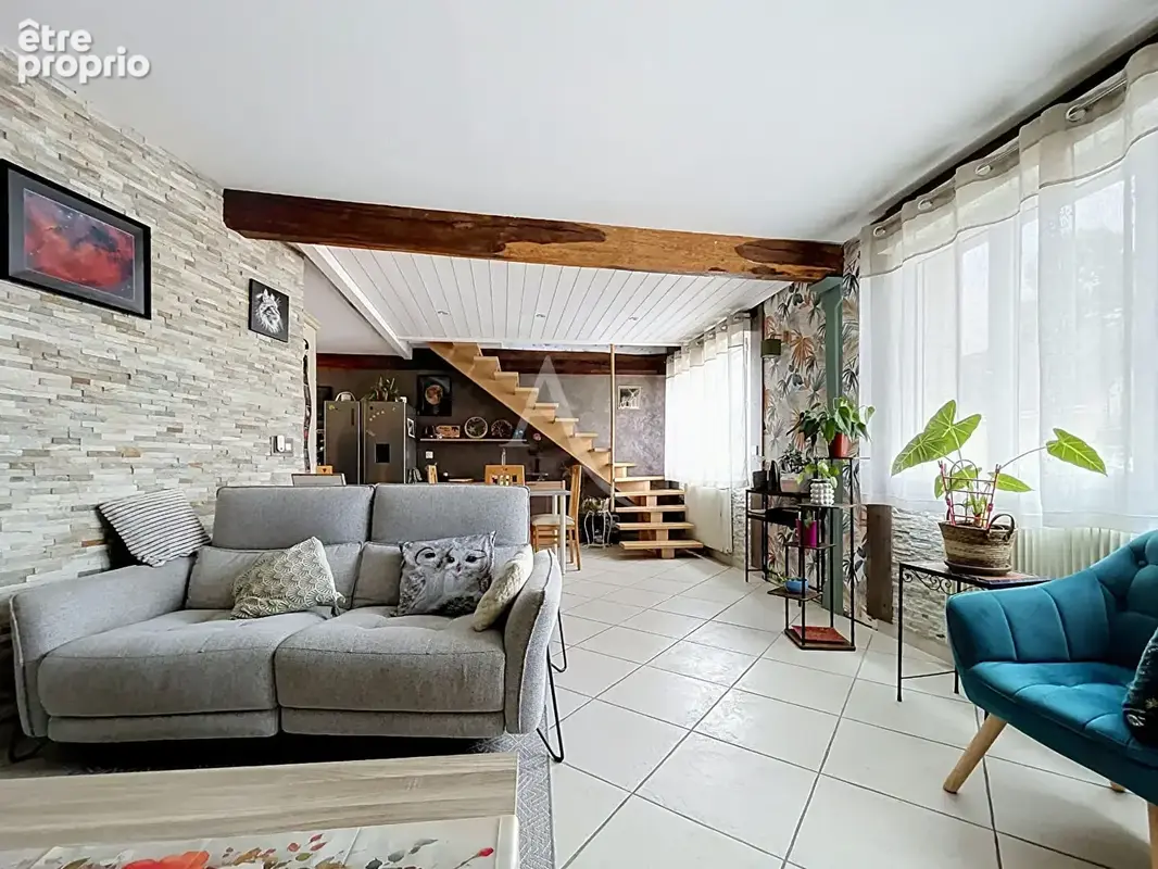 Maison à BEAUFORT-EN-VALLEE