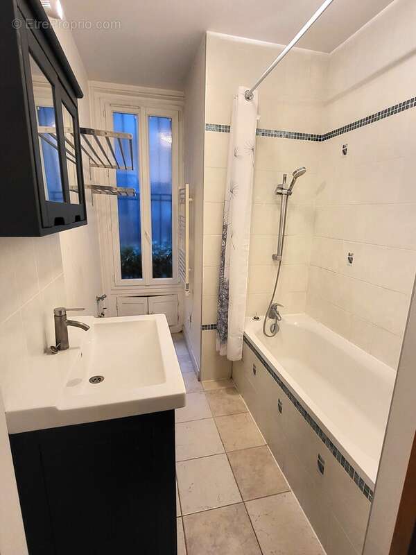 Appartement à PARIS-15E