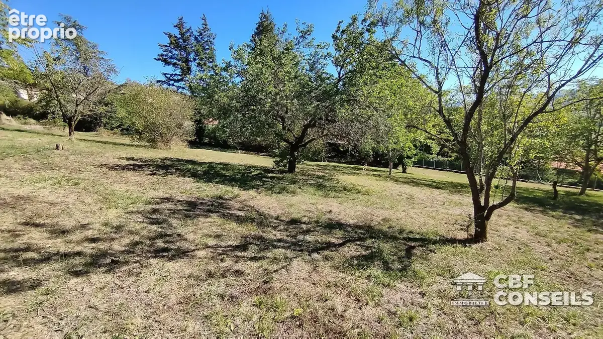 Terrain 1 710 m² à vendre à Veyre-Monton (63960) - photo 2