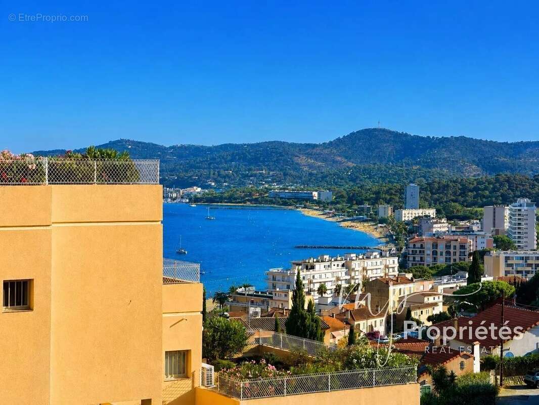 Appartement à LE LAVANDOU