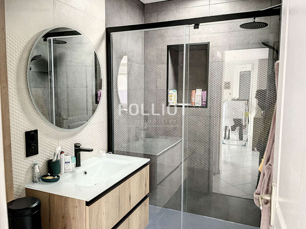 Maison à JULLOUVILLE