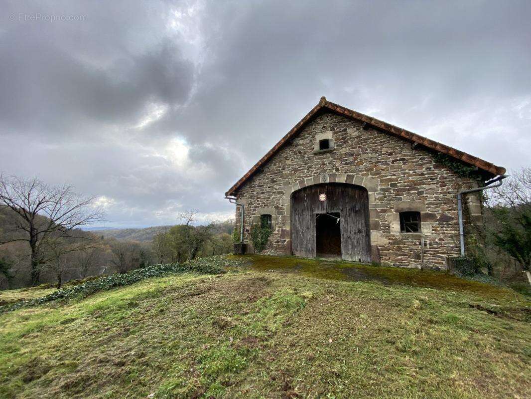 Maison à LE BOURG