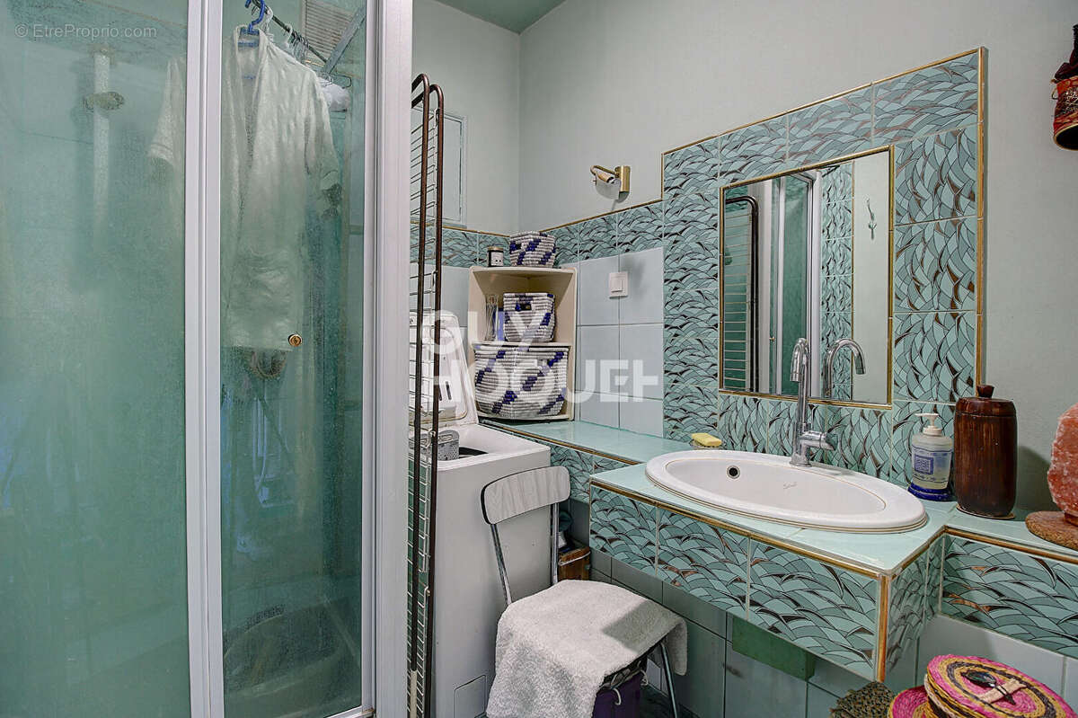 Appartement à PARIS-20E